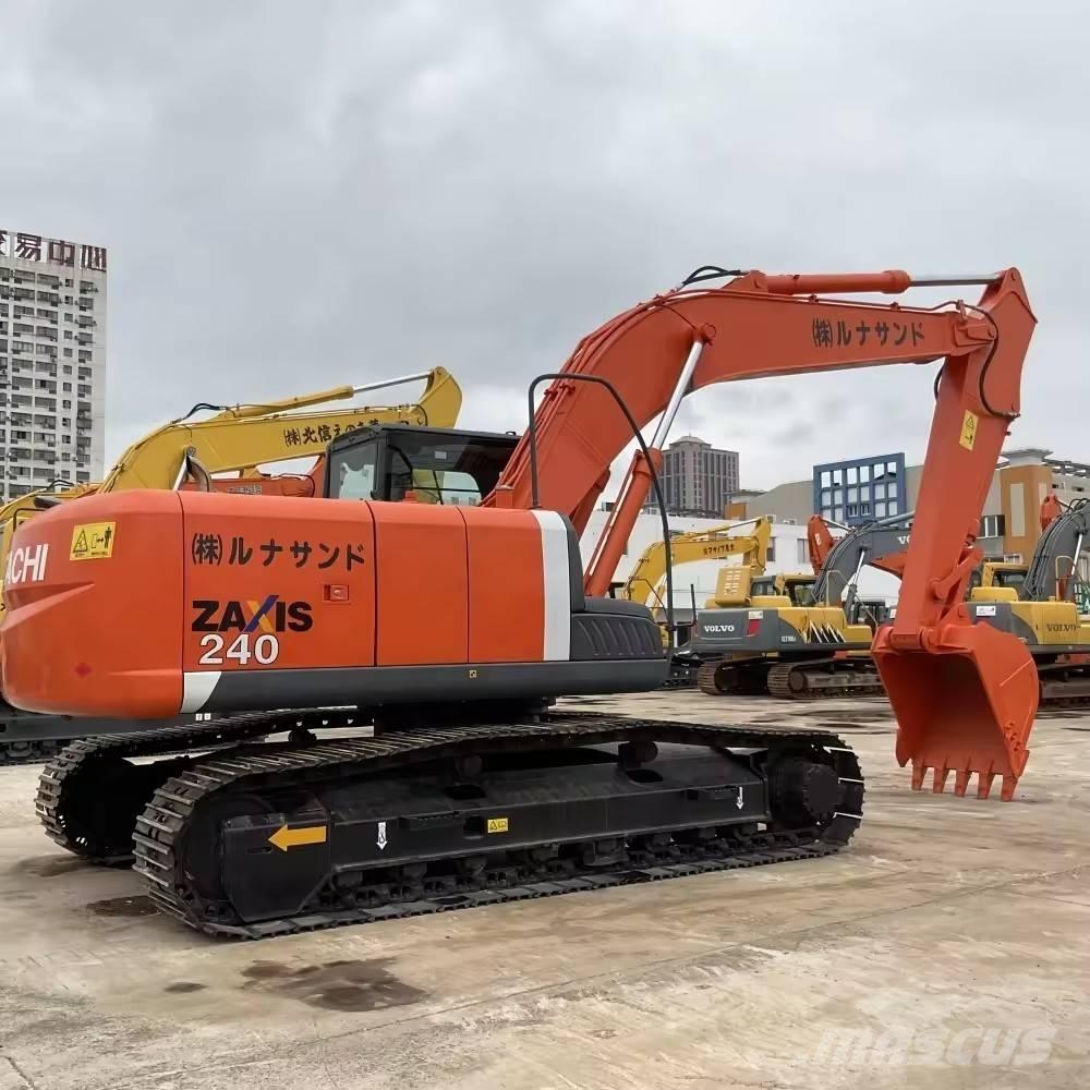 Hitachi ZX 240 Pelle sur chenilles