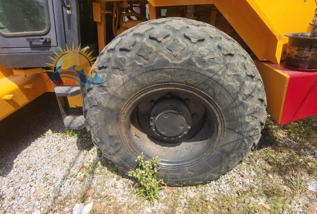 Dynapac CA 251 D Rouleaux monocylindre