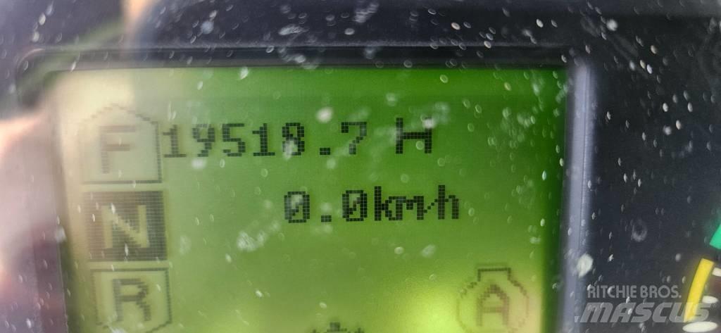 CASE 821 F Chargeuse sur pneus