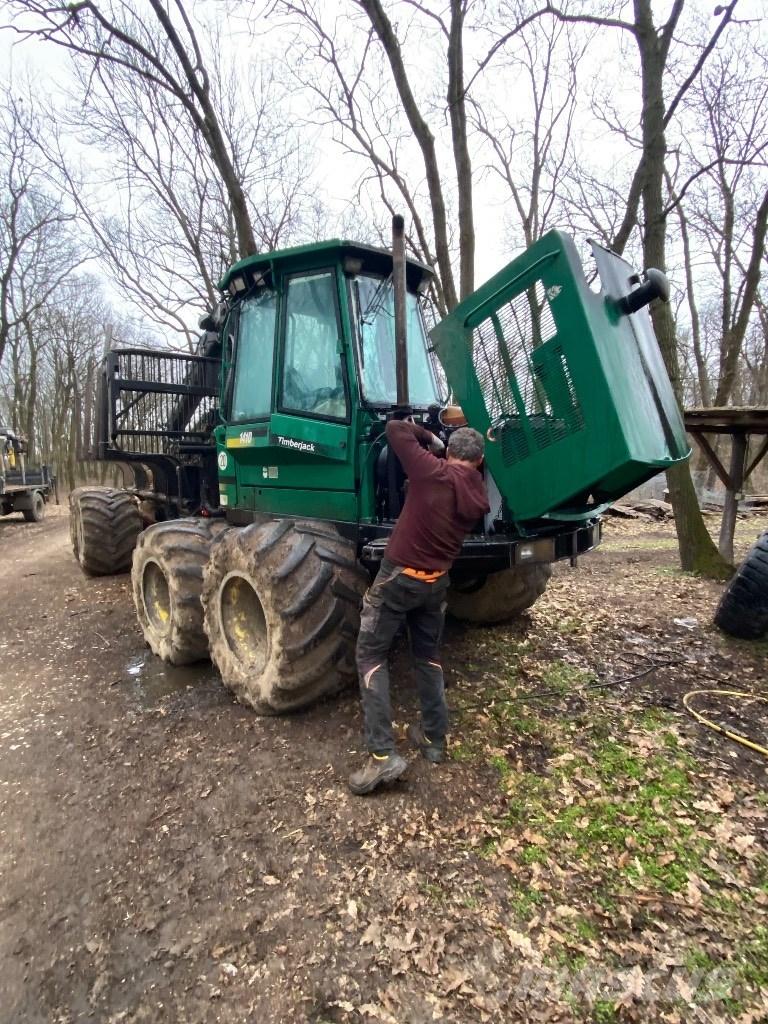 Timberjack 1410 B Porteur