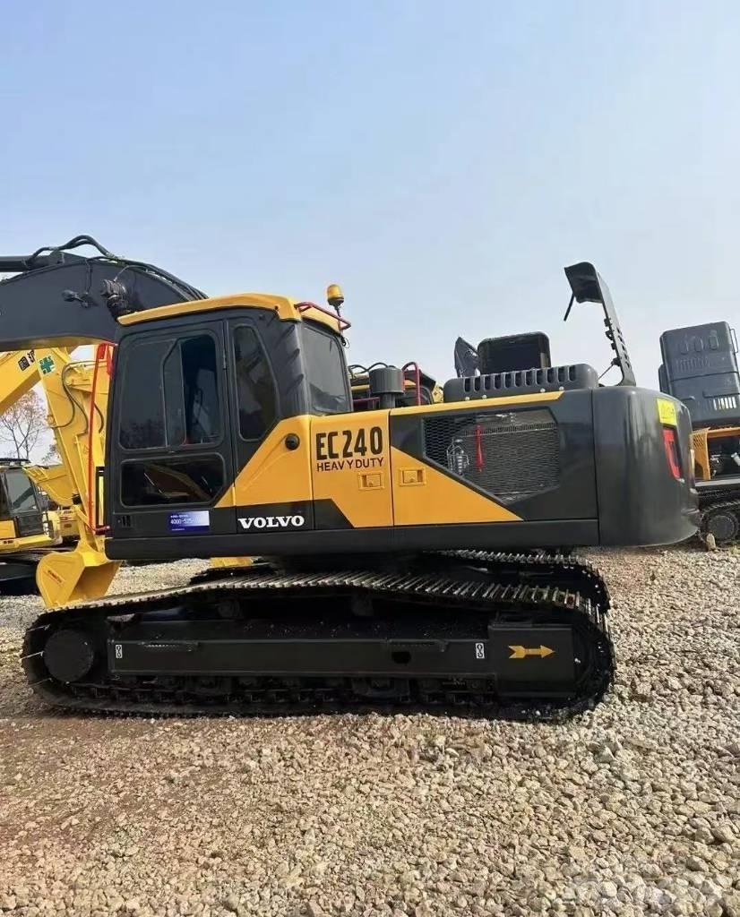 Volvo EC 240 Pelle sur chenilles