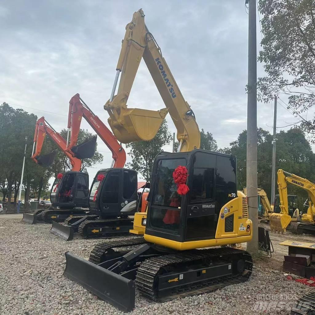 Komatsu PC 70 Mini pelle < 7t