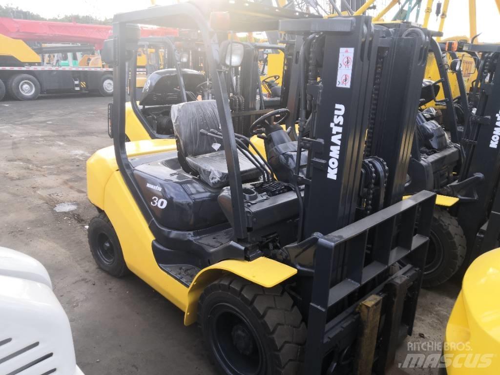 Komatsu 3 Chariots diesel