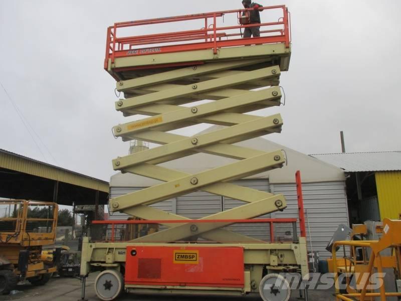 JLG Liftlux 245-12 Nacelle ciseaux