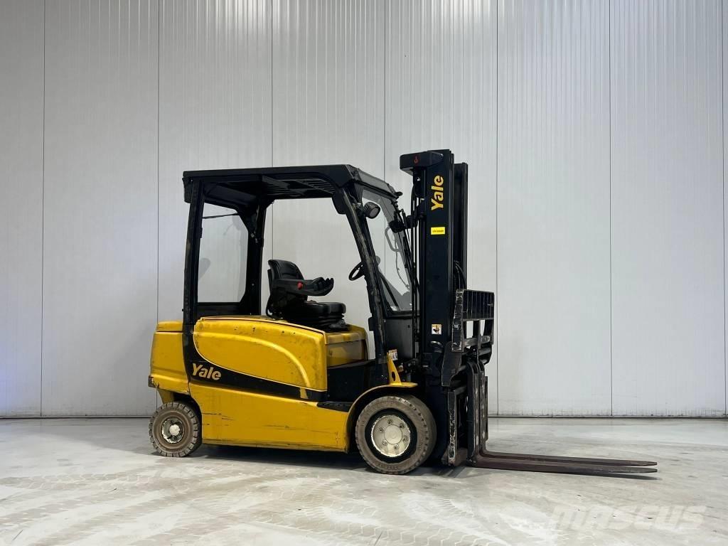 Yale ERP35VL Chariots élévateurs électriques
