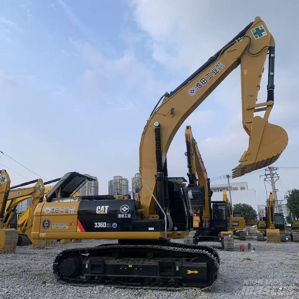 CAT 336 D Pelle sur chenilles