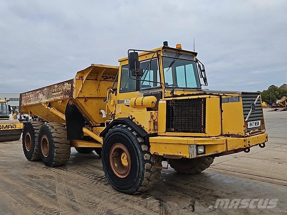 Volvo A 25 C Tombereau articulé