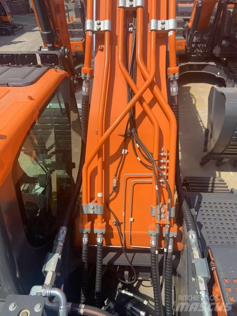 Develon DX 400 Pelle sur chenilles