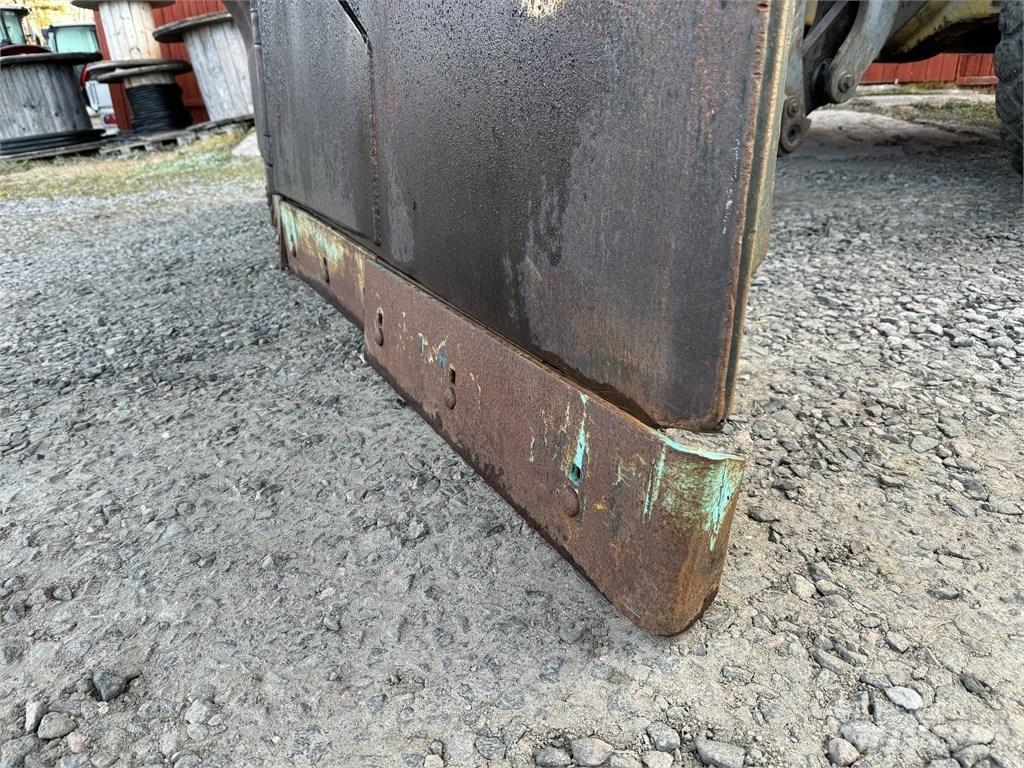 Uni-väg 320 Vikplog Chasse neige