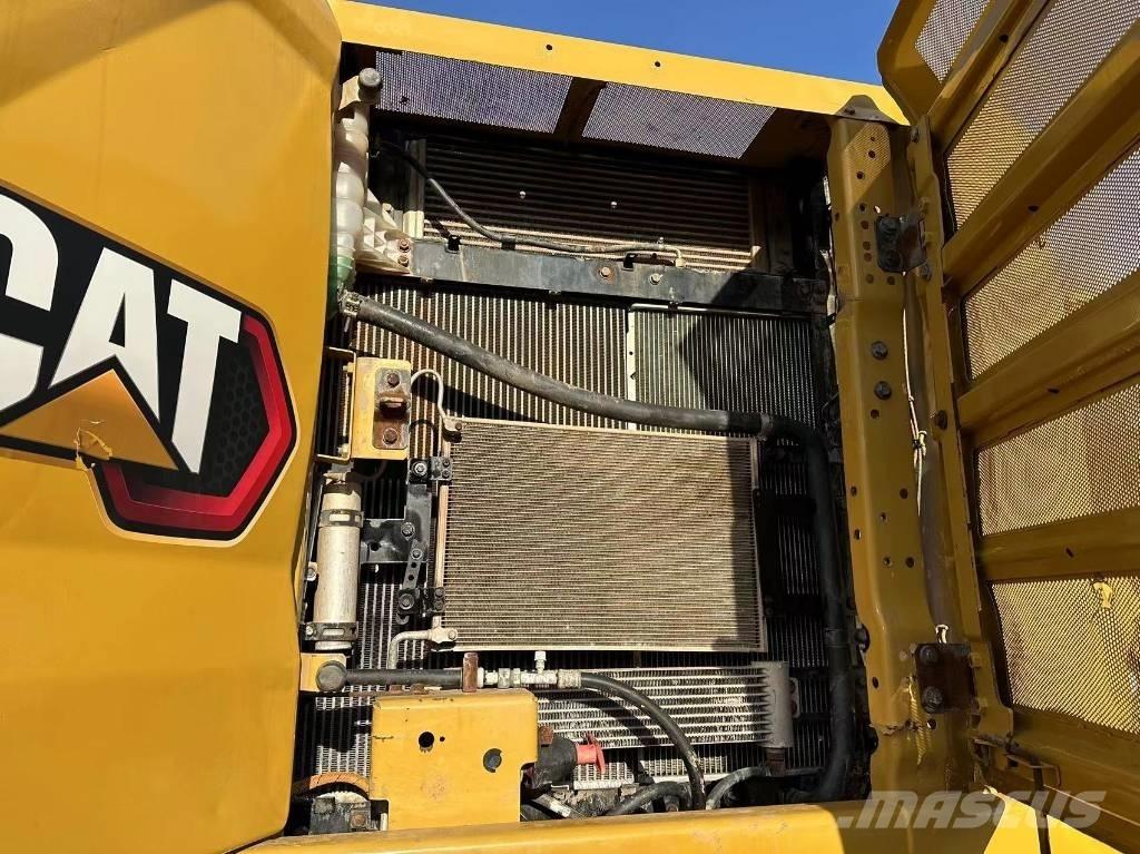 CAT 320GC Pelle sur chenilles