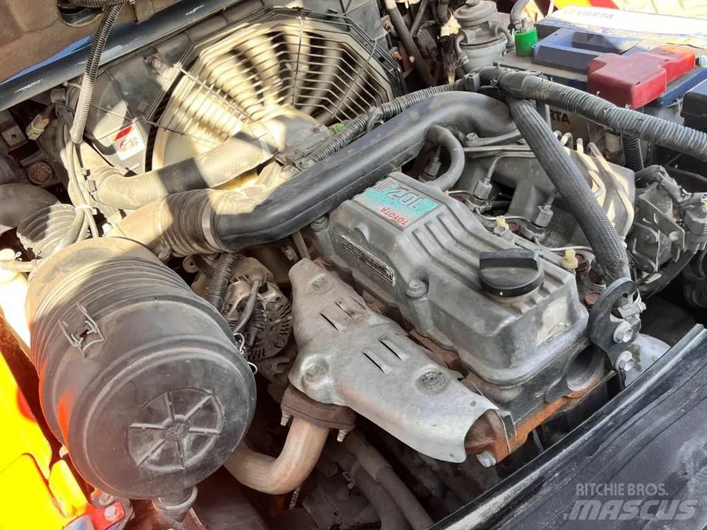 Toyota 52-8FDJF35 Chariots diesel