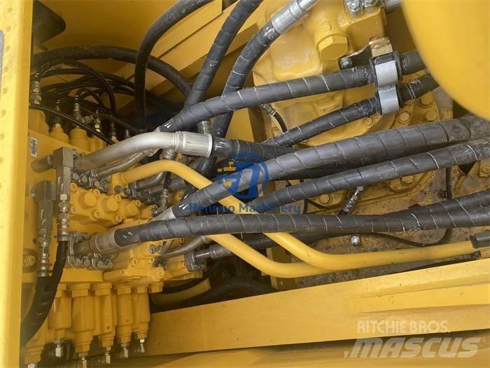 Komatsu PC 240 -8 Pelle sur chenilles