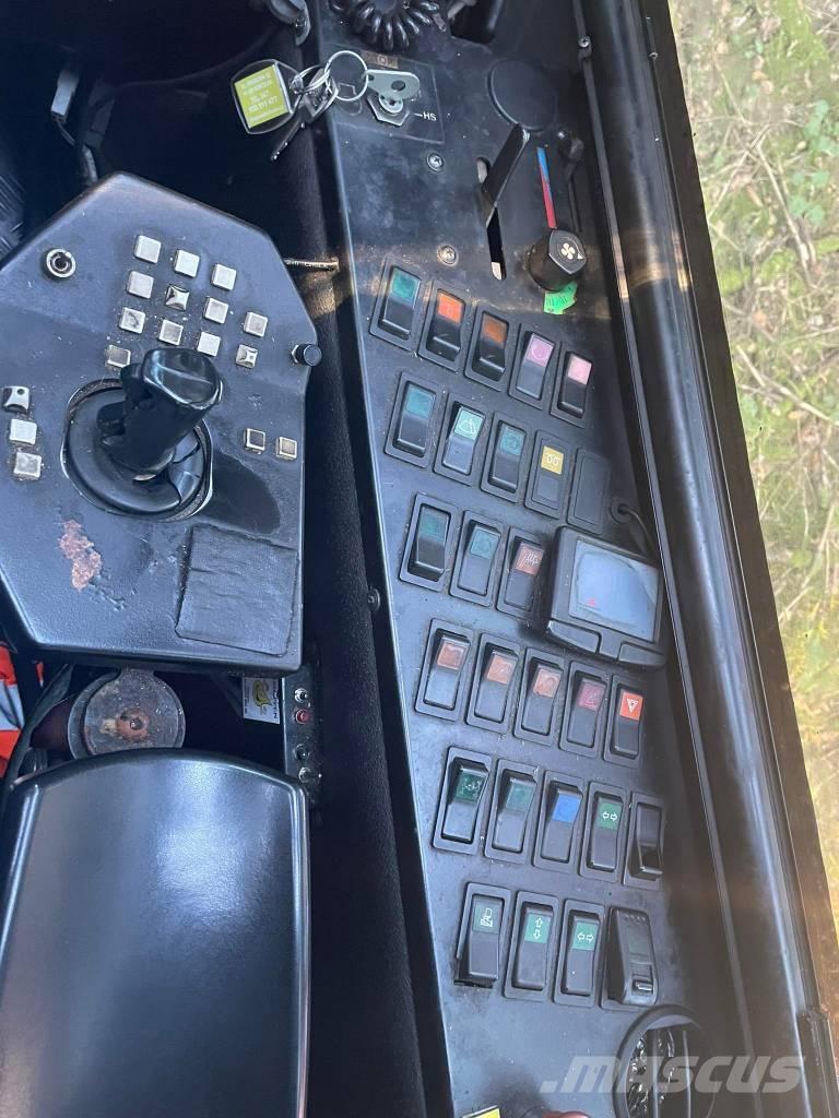 Sampo-Rosenlew 1066 Abatteuse