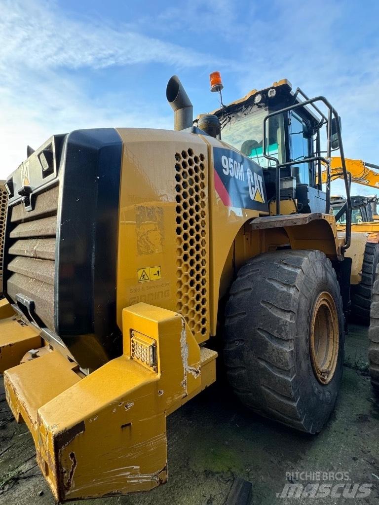 CAT 950M Chargeuse sur pneus