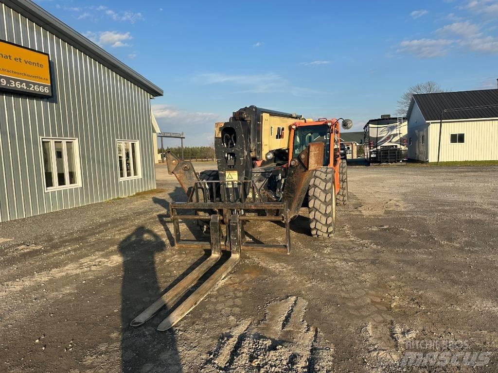 JLG 1055 Chariot télescopique