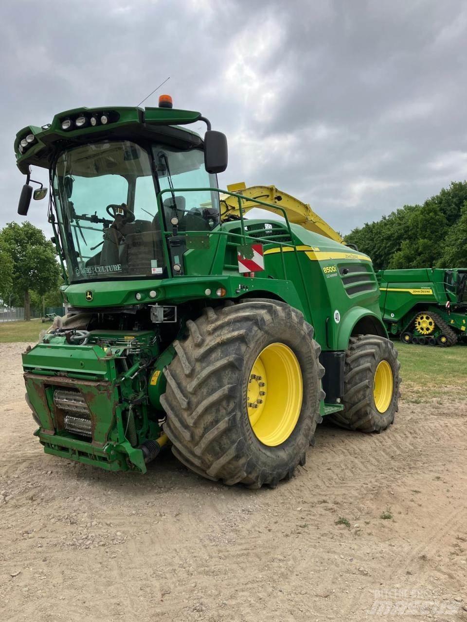 John Deere 8500 Ensileuse automotrice
