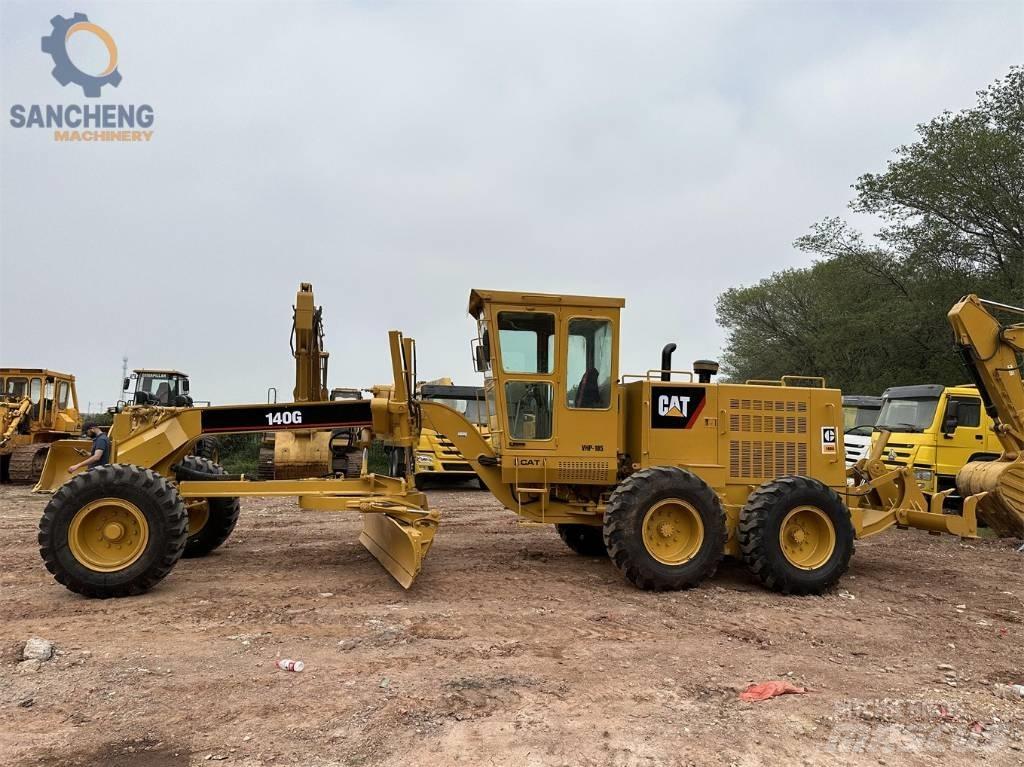 CAT 140 G Niveleuse