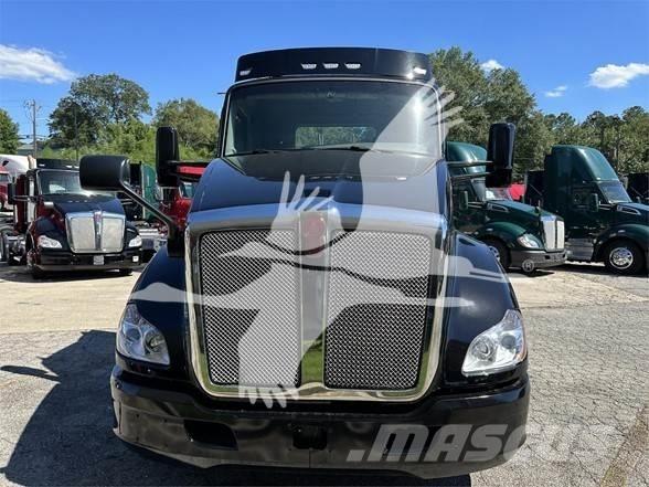 Kenworth T680 Tracteur routier