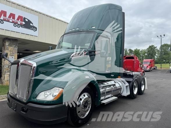 Kenworth T680 Tracteur routier