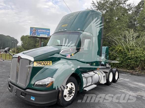 Kenworth T680 Tracteur routier