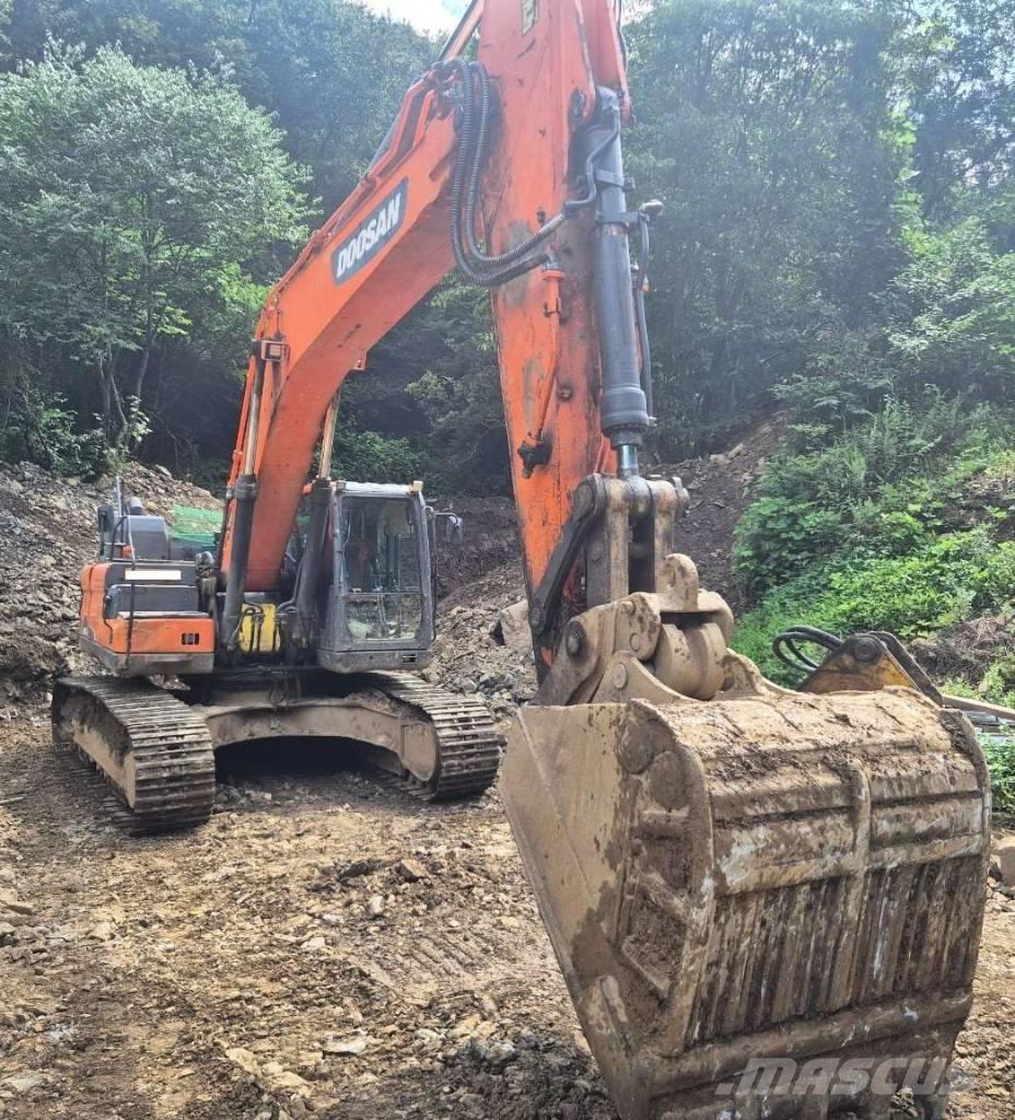 Doosan DX 300 LC-5 Pelle sur chenilles