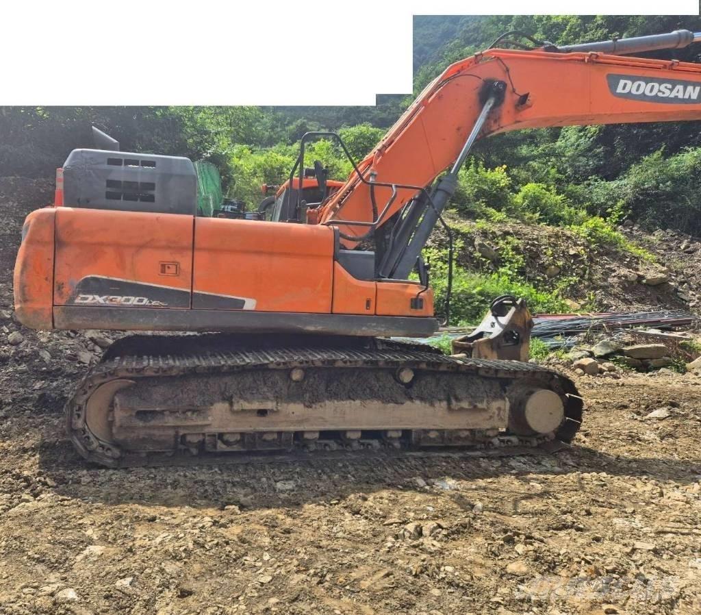 Doosan DX 300 LC-5 Pelle sur chenilles