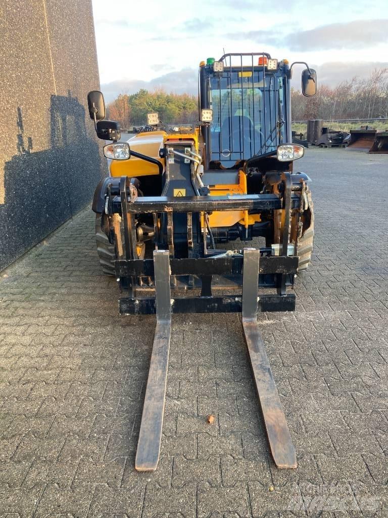 JCB 525-60 E Chariot télescopique