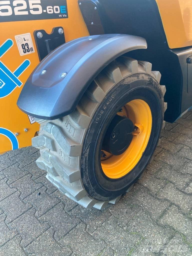 JCB 525-60 E Chariot télescopique