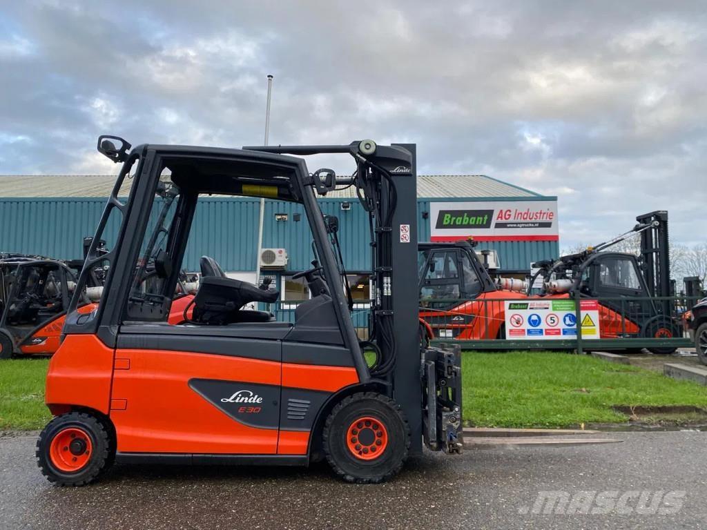 Linde E30L-01 Chariots élévateurs électriques