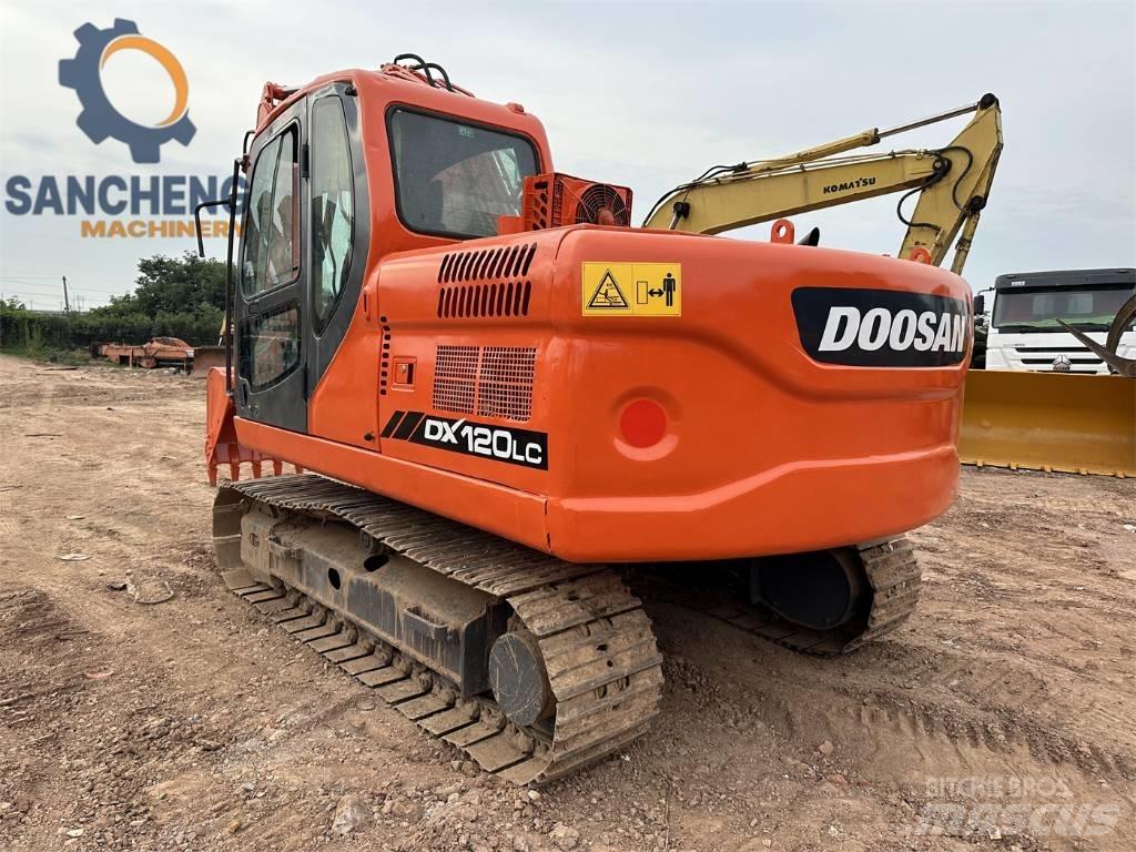 Doosan DX 120 Pelle sur chenilles