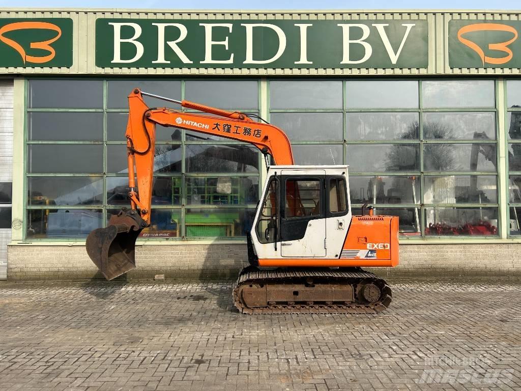 Hitachi EX 60 Pelle sur chenilles