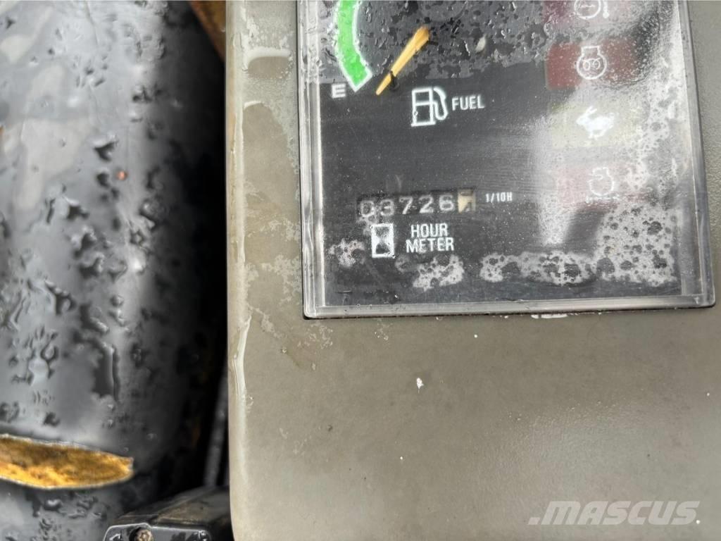 Takeuchi TB 23 R Mini pelle < 7t