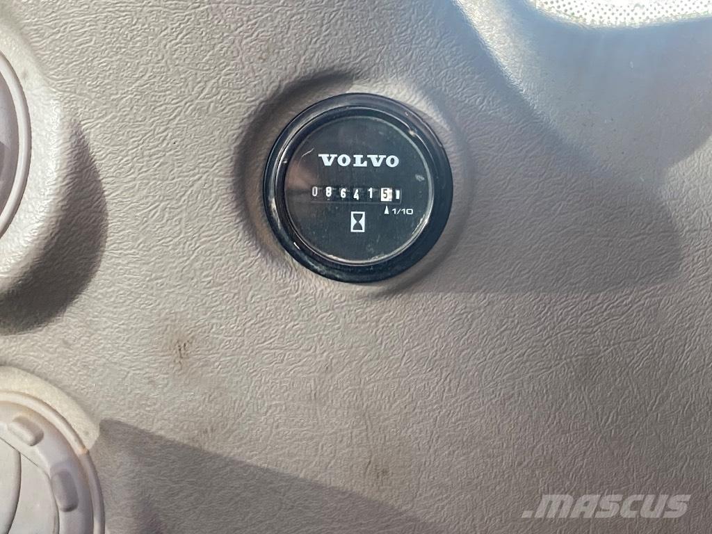 Volvo EC 140 DL Pelle sur chenilles