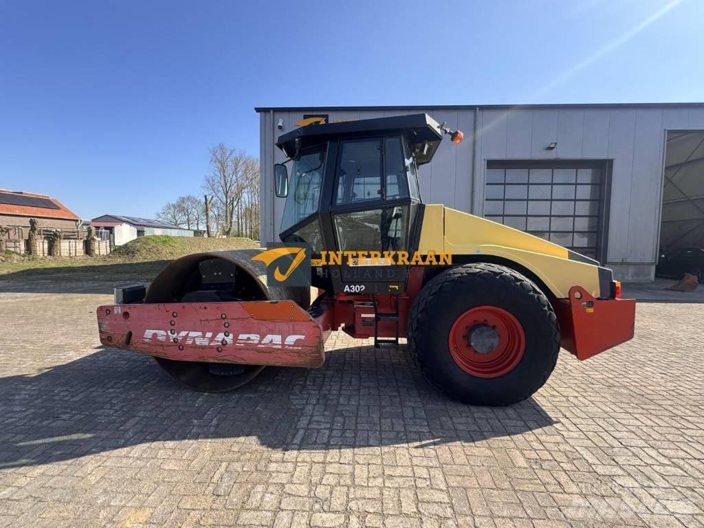 Dynapac CA 302 D Rouleaux monocylindre