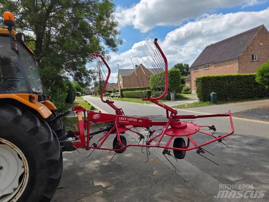 Lely Lotus 300 Combi Rateau faneur