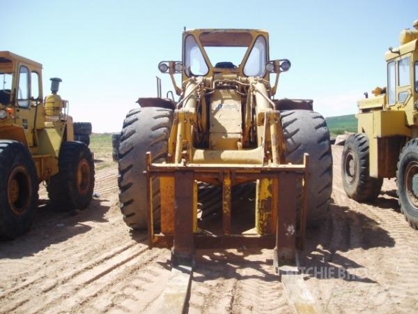CAT 988 A Chargeuse sur pneus