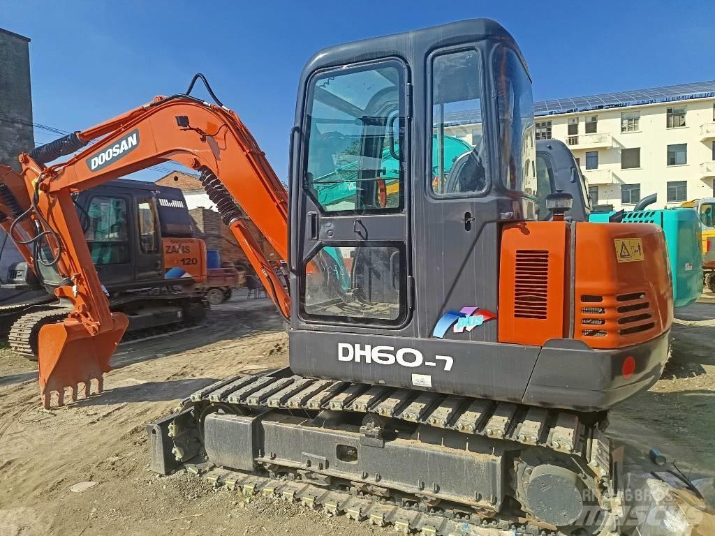 Doosan DH 60-7 Mini pelle < 7t