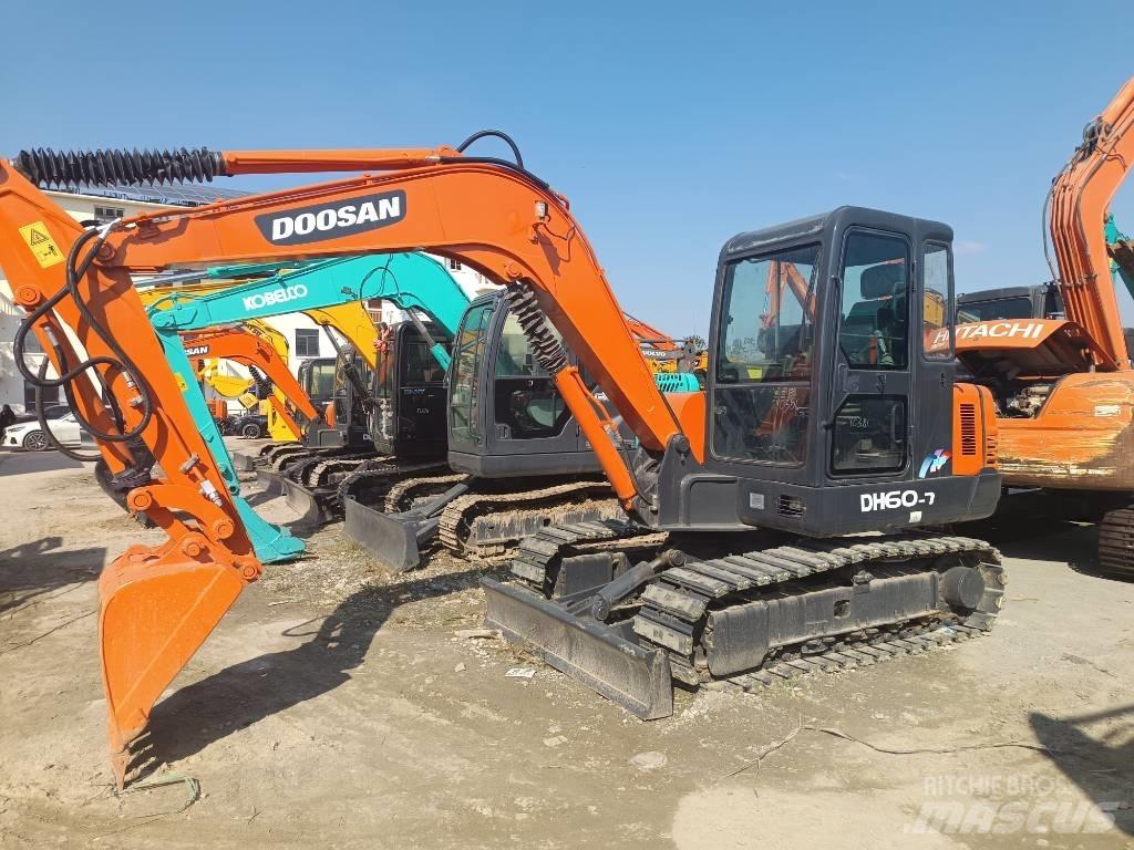 Doosan DH 60-7 Mini pelle < 7t