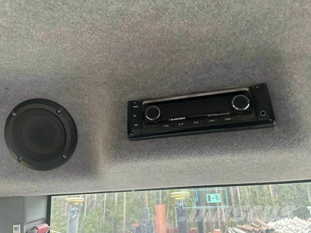 CAT M 314 F Pelle sur pneus