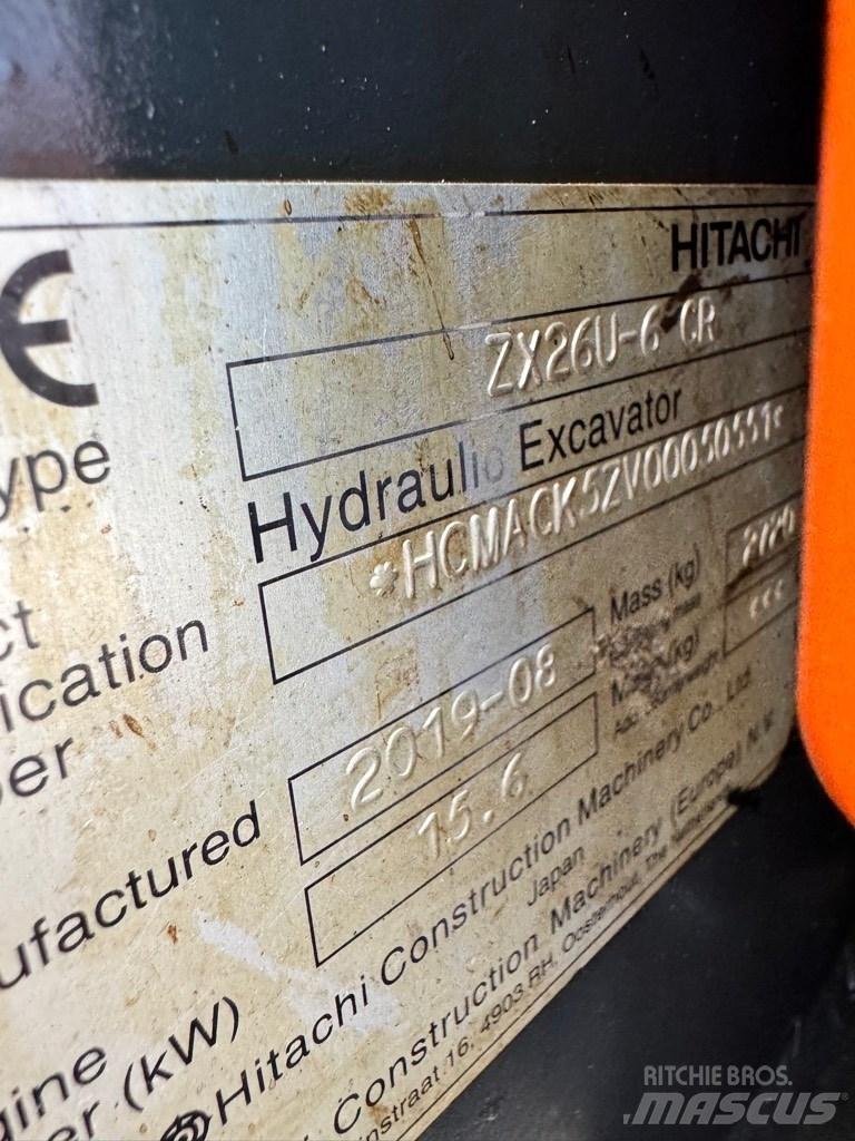 Hitachi 26U-6 CR Mini pelle < 7t