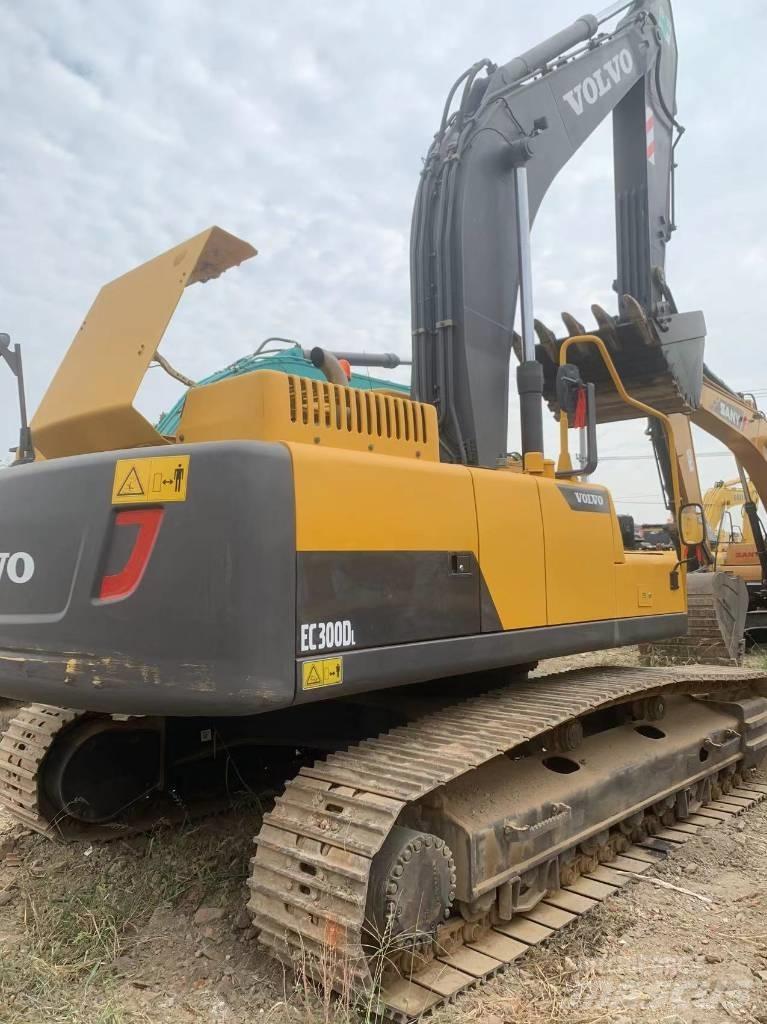 Volvo EC 300 D L Pelle sur chenilles