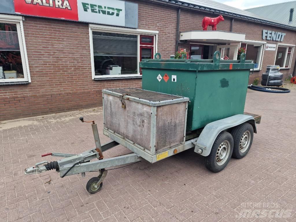  Mobiele dieseltank Autres équipements pour tracteur