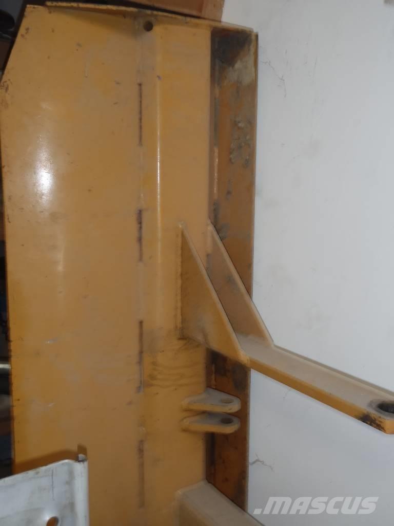 CASE TF 300 Trancheuse