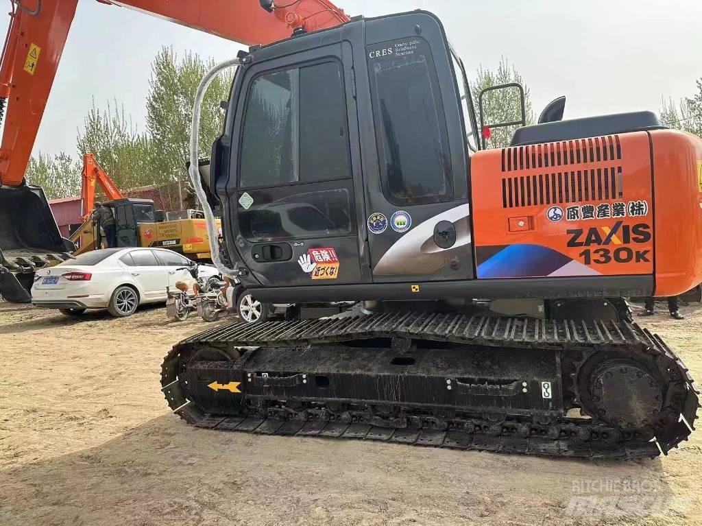 Hitachi 130 Pelle sur chenilles