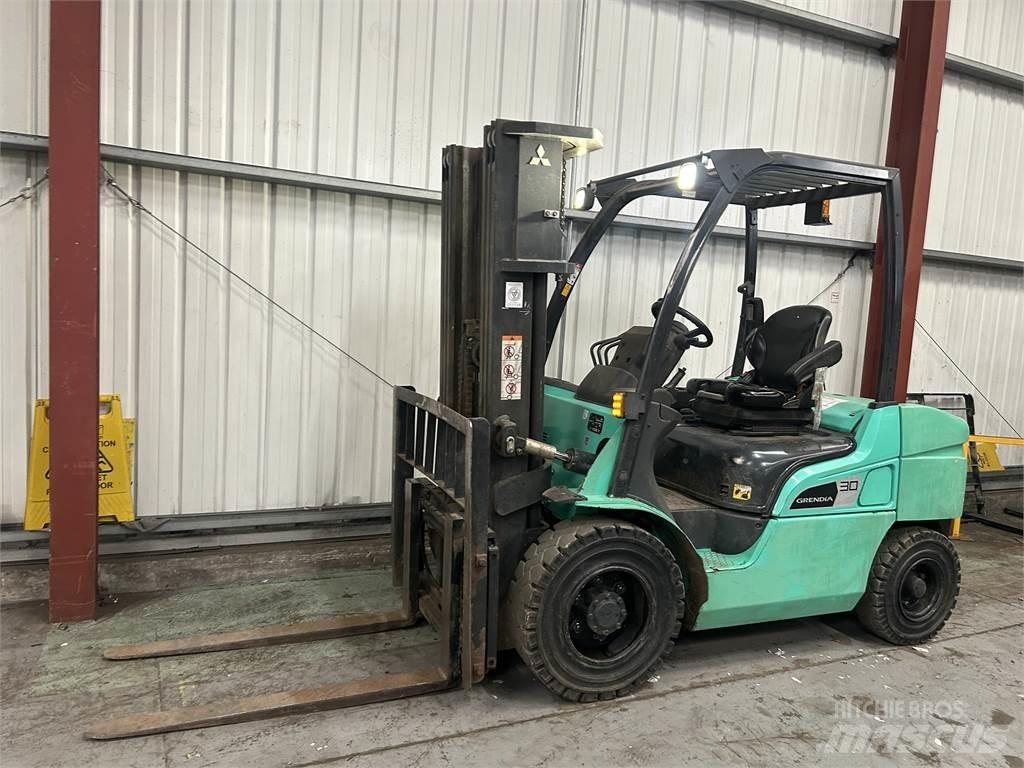 Mitsubishi FD30NT Chariots diesel