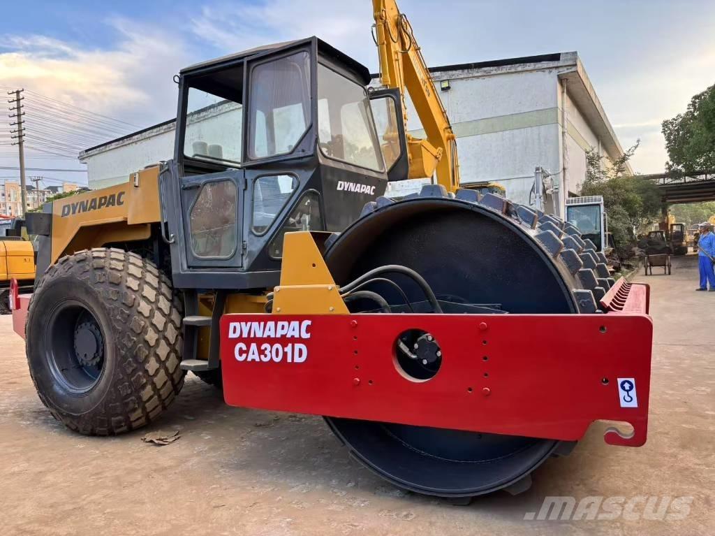 Dynapac CA 301 D Rouleaux monocylindre