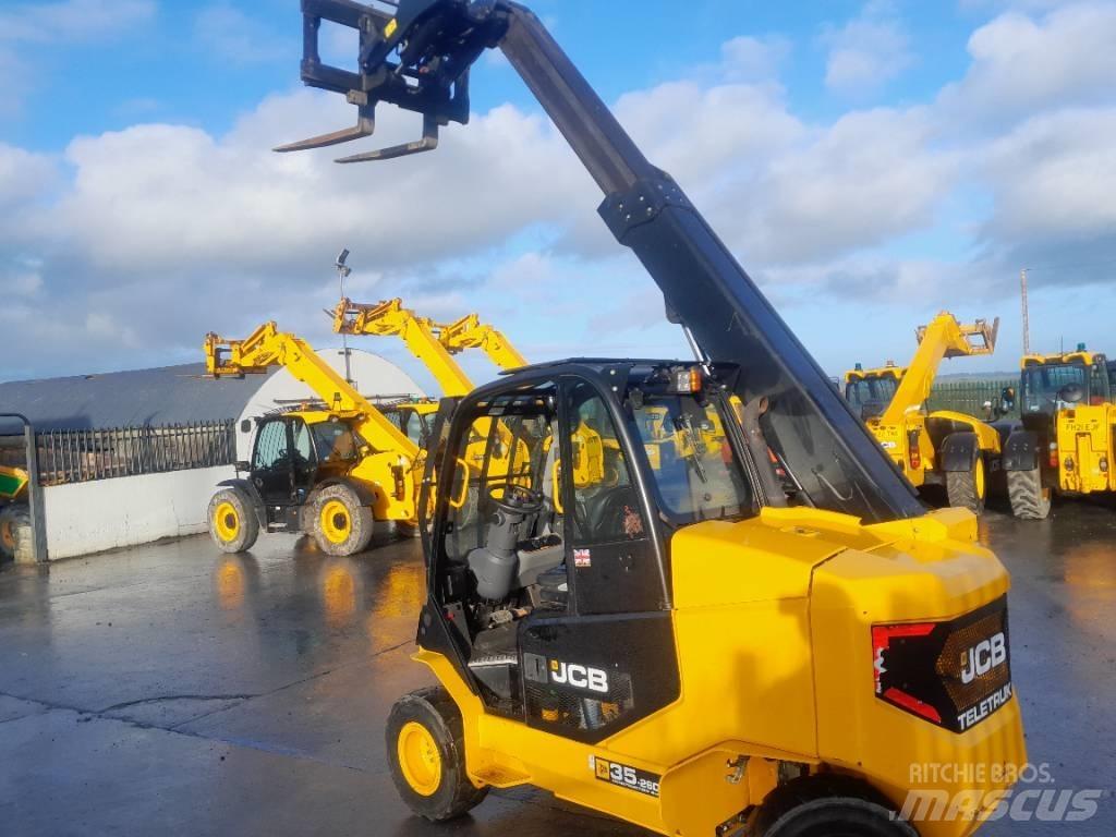 JCB TLT 35 D 4WD Chariot télescopique