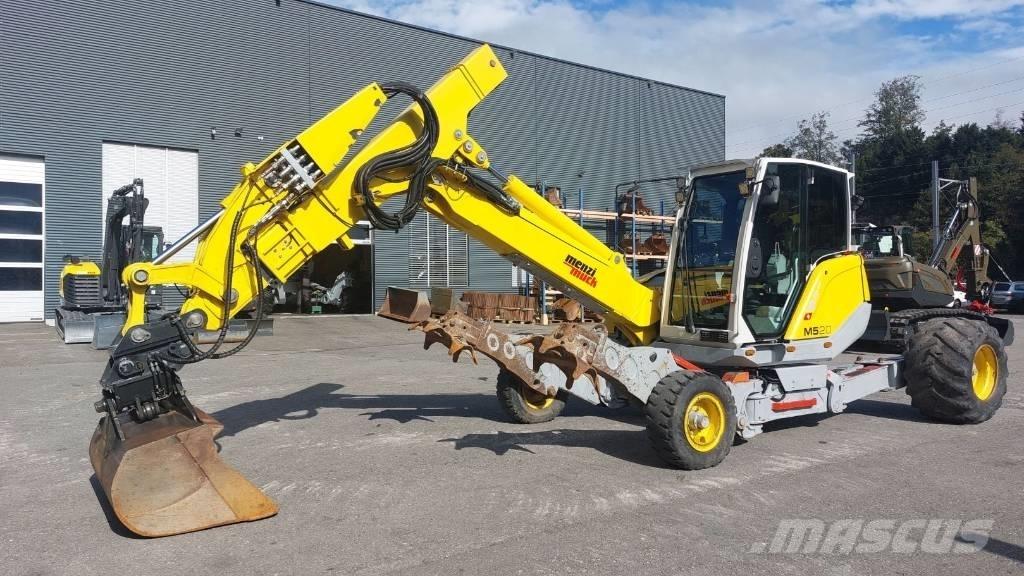 Menzi Muck M520 Pelle sur pneus