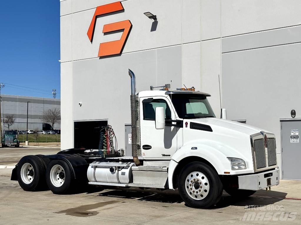 Kenworth T 880 Tracteur routier