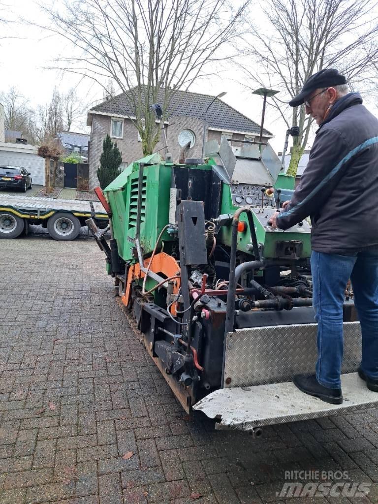 Demag 45 Finisseur